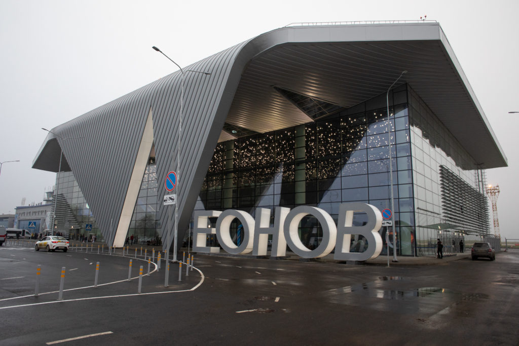 Жители Нижнего Новгорода устроили дебош в кемеровском аэропорту