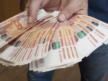 Объём кредитов россиян превысил 36 триллионов рублей