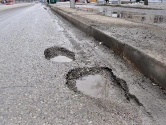 Во вторник ограничат движение по трассе в Кузбассе
