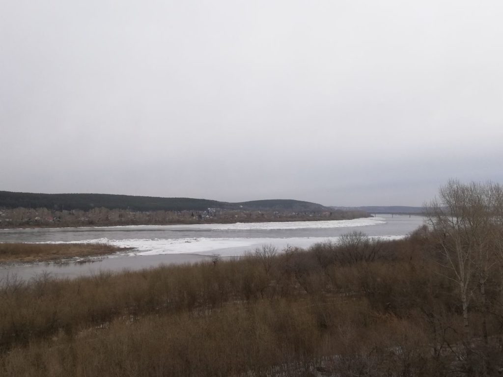 В Кузбассе начали вскрываться реки