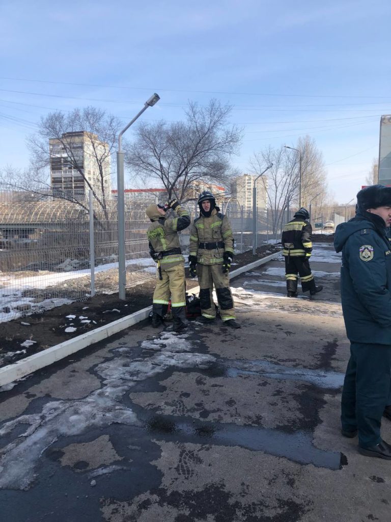 В Новокузнецке выясняют, кто из спасателей быстрее всех поднимется на 25 этаж