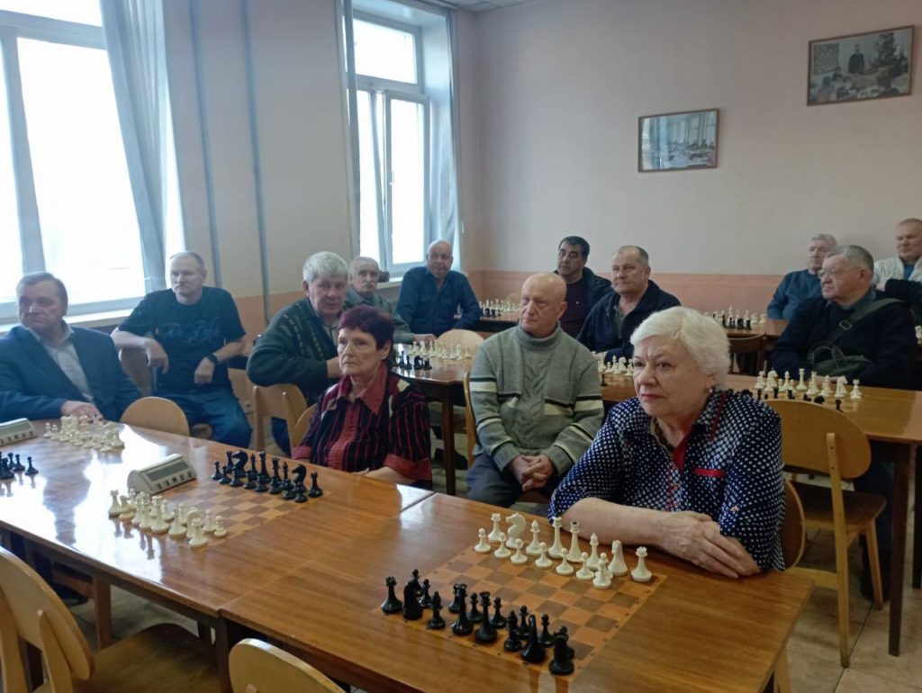 В Новокузнецке прошло первенство города по быстрым шахматам среди ветеранов