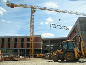 Кемеровскую новостройку отключили от отопления за самоуправство строителей