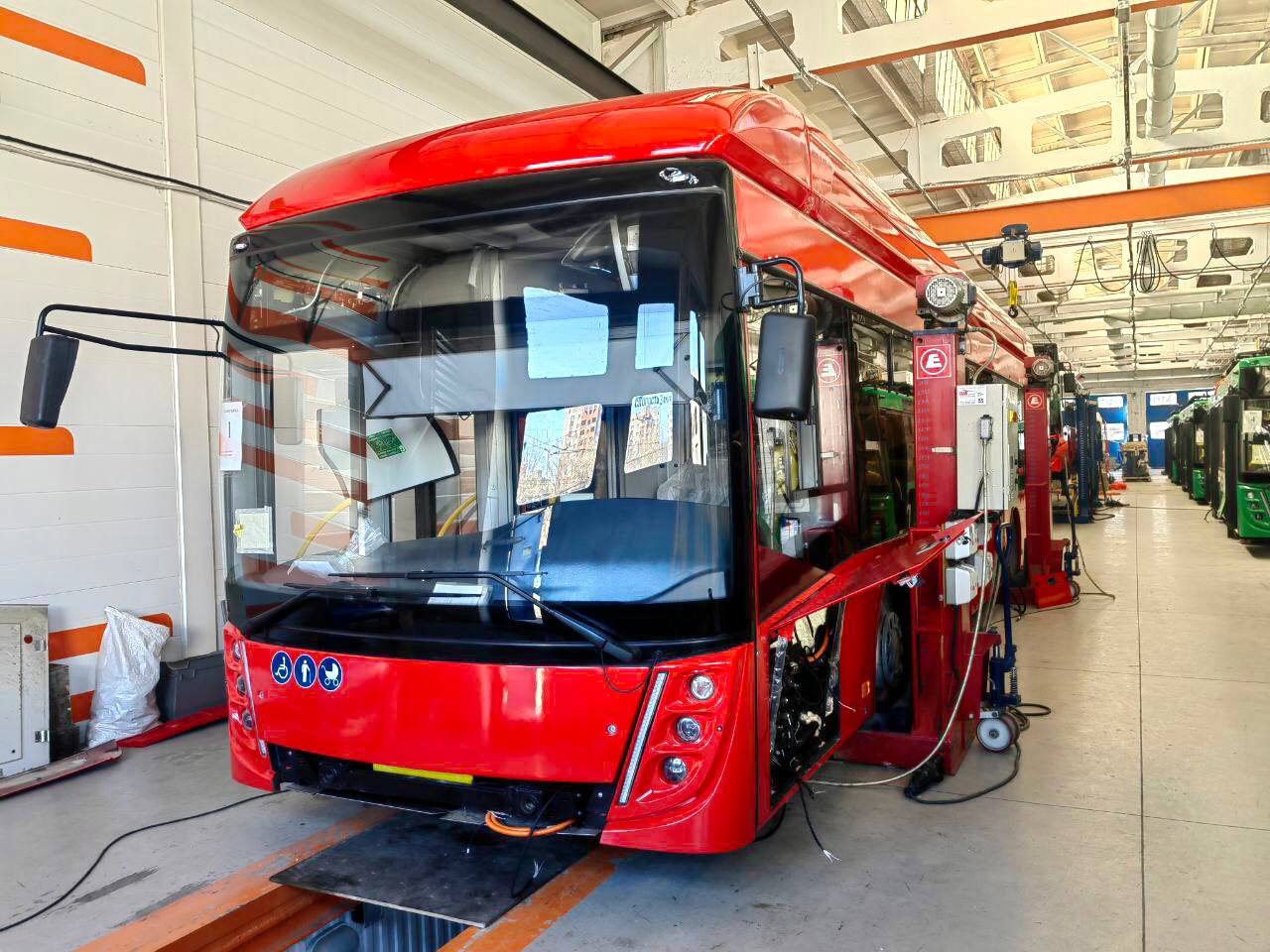 В Кузбасс планируют закупить 120 троллейбусов и трамваев