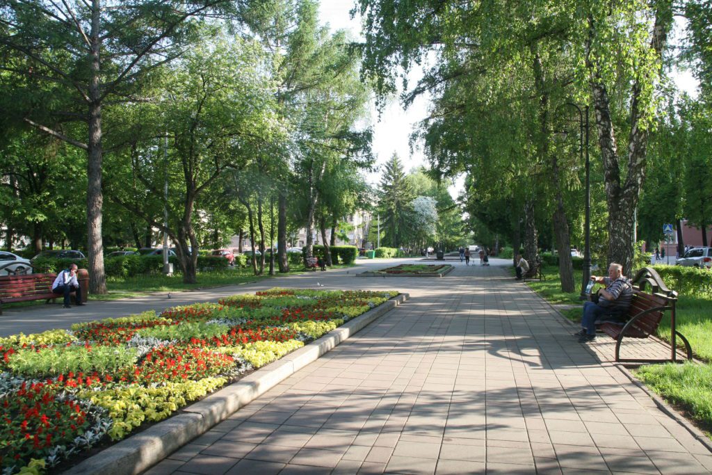 Ретроспектива: как менялся облик улицы Весенняя в Кемерове