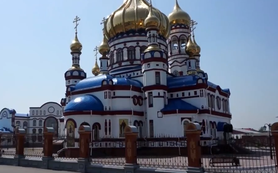 Мэр Новокузнецка поздравил православных с Троицей