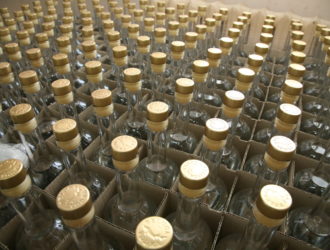 Приняты новые меры контроля за алкоголем в розничных магазинах