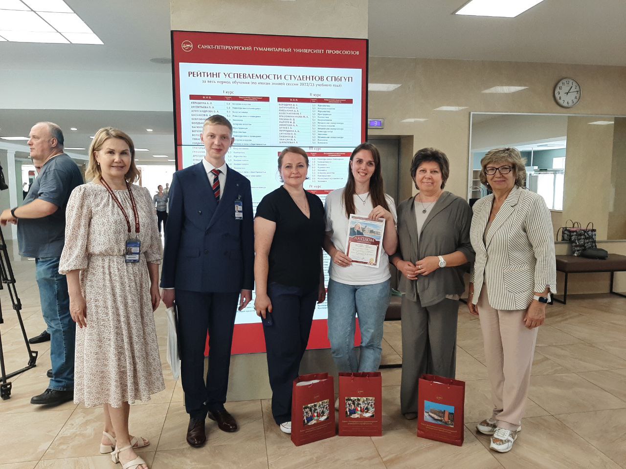 Новокузнецкие педагоги стали победителями Федерального проекта, реализуемого при поддержке Президентского фонда культурных инициатив