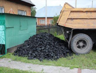 960 кузбасских семей получили благотворительный уголь