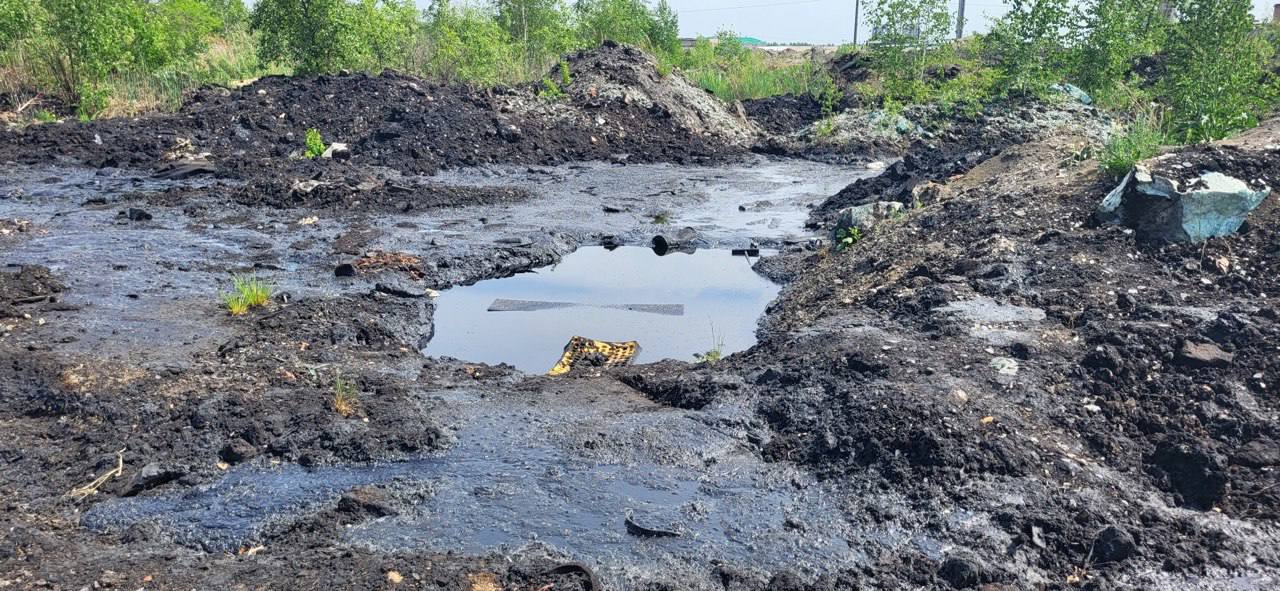 В Анжеро-Судженске обнаружили мазутные озёра. Прокуратура организовала проверку