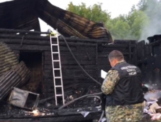 Пожар в Таштаголе: погибли двое взрослых и двое детей