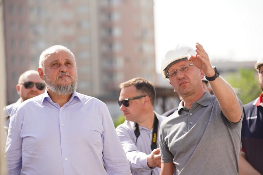 Сергей Цивилев проинспектировал строительство ключевых объектов в Новокузнецке