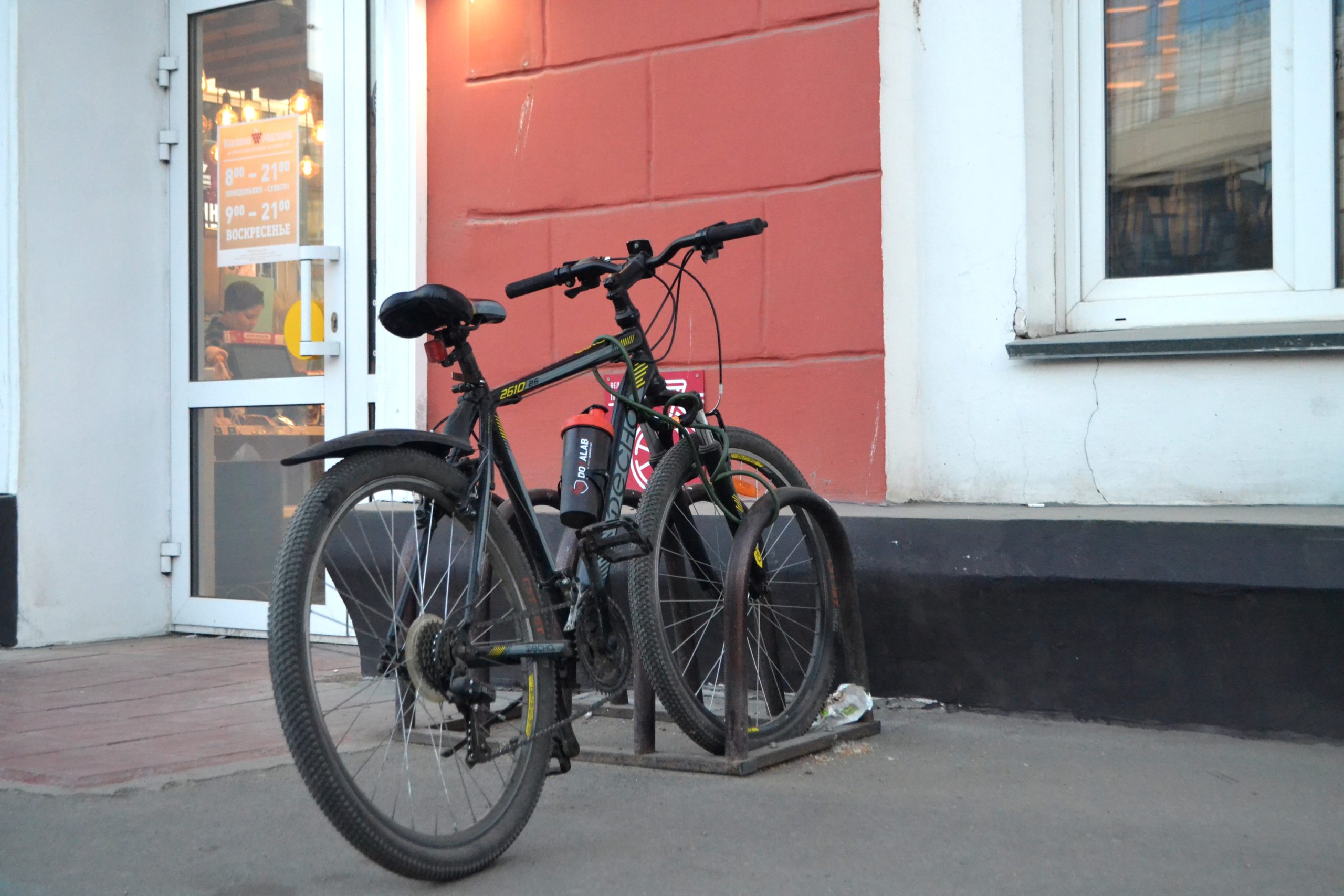 Кемеровского ребёнка-велосипедиста сбил автомобиль