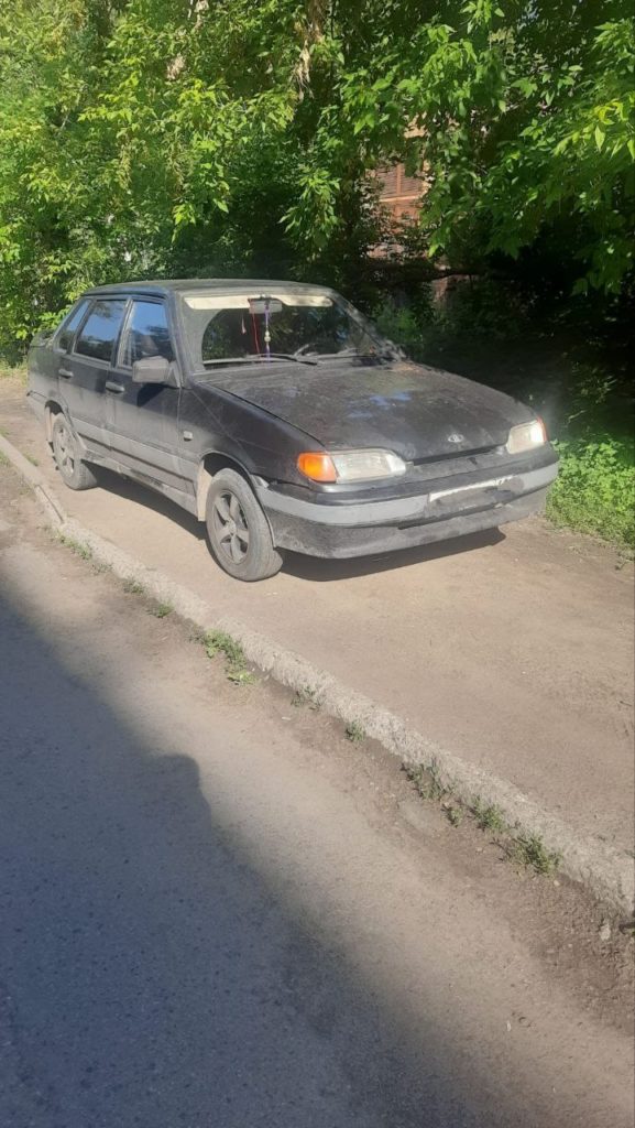 Автохамы под прицелом: в Новокузнецке выявляют незаконно припаркованные машины