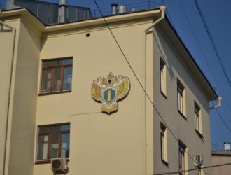 После вмешательства прокуратуры в Кемерове отремонтировали детскую площадку