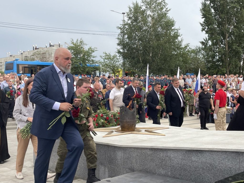 В Новокузнецке открыли Мемориал в память о Герое России Ольге Качуре