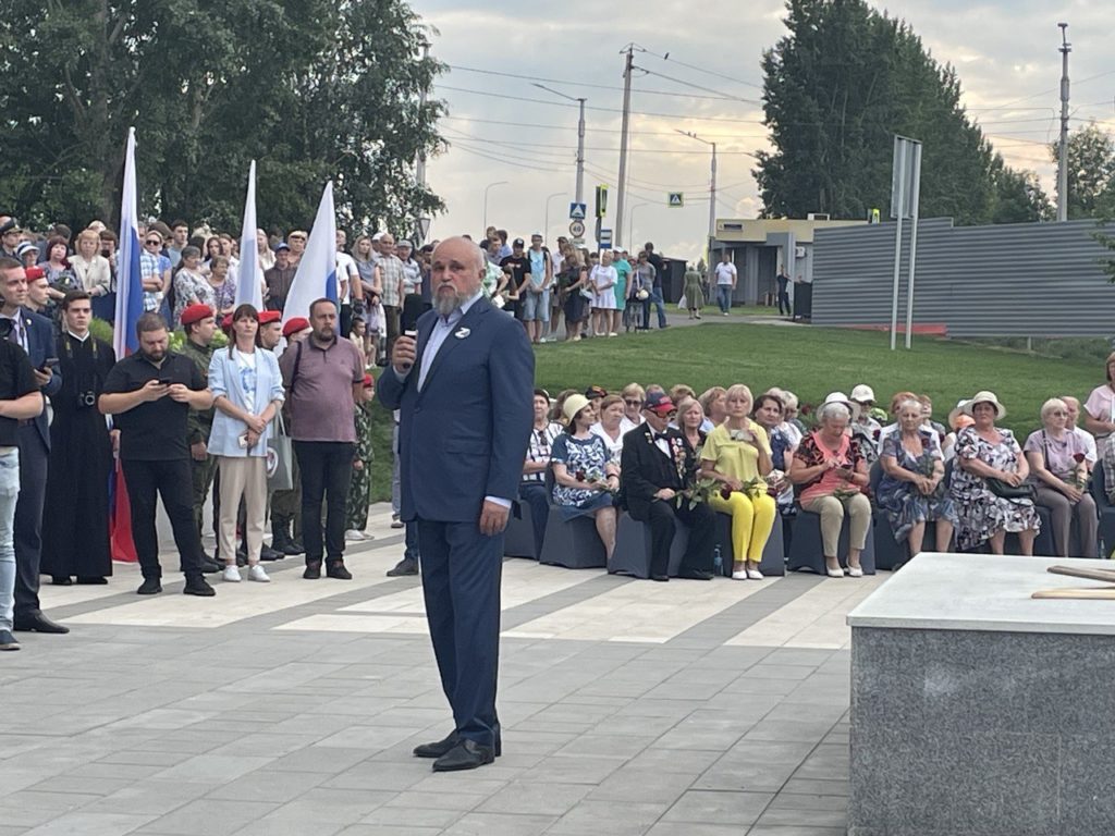 В Новокузнецке открыли Мемориал в память о Герое России Ольге Качуре