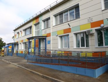 В Госдуме одобрили повышение штрафов за курение у школ и детсадов