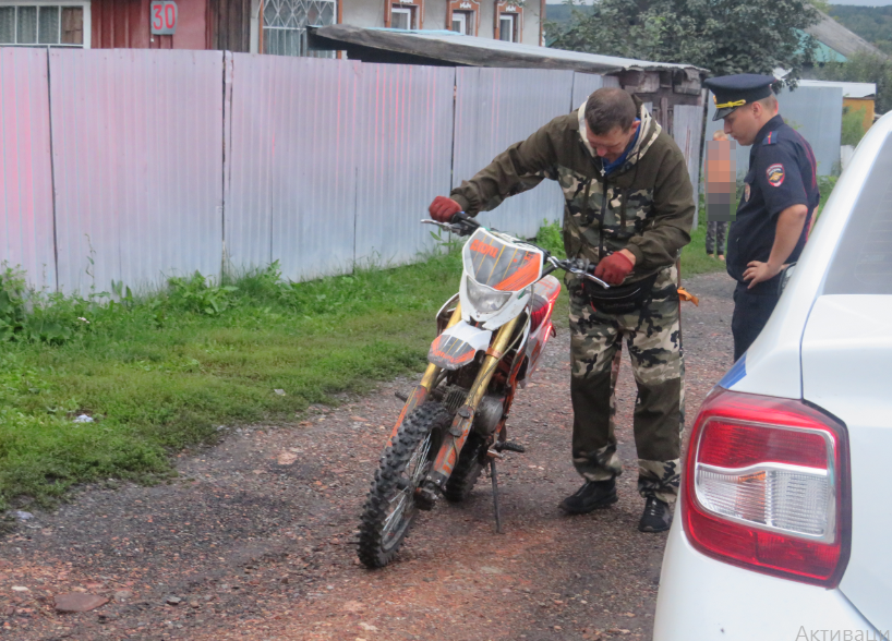 В Новокузнецке инспекторы ГИБДД пресекли 59 правонарушений в ходе профилактического рейда
