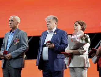 Губернатор Кузбасса поздравил лучших строителей региона с предстоящим профессиональным праздником