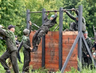 В Кузбассе подростки совершили часовой военизированный марш-бросок