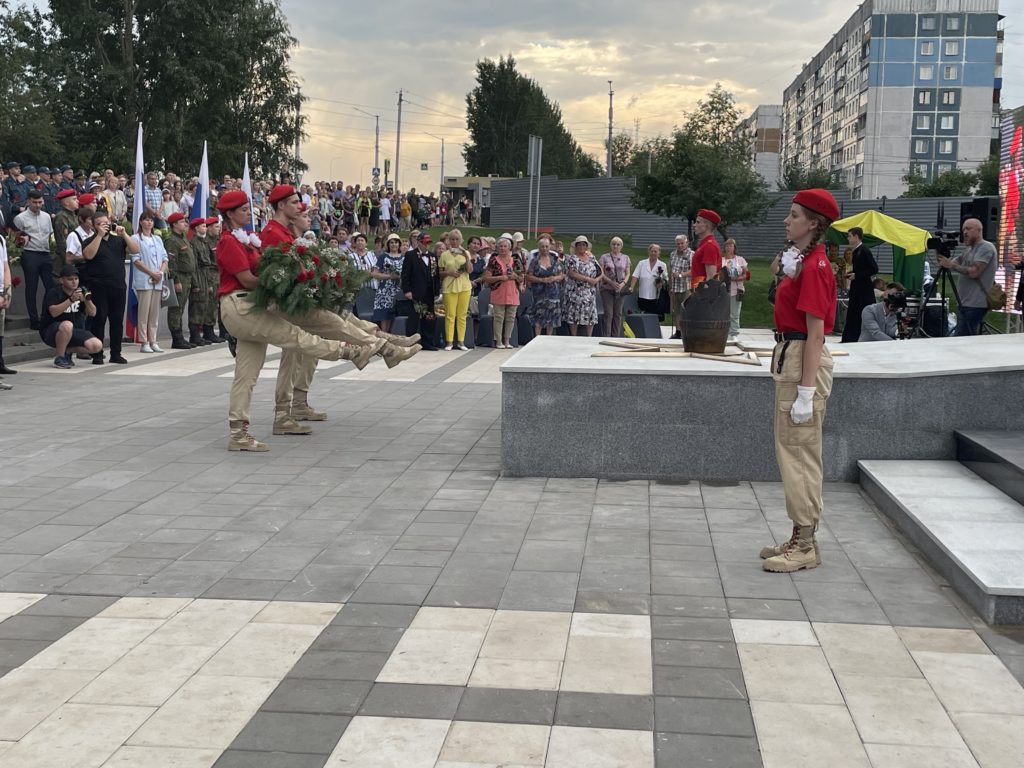 В Новокузнецке открыли Мемориал в память о Герое России Ольге Качуре