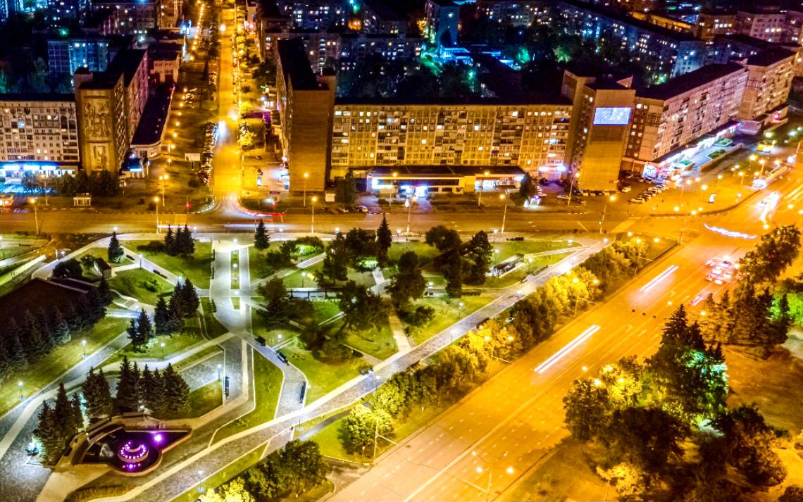В Новокузнецке к зиме 90 % уличных светильников заменят на энергосберегающие
