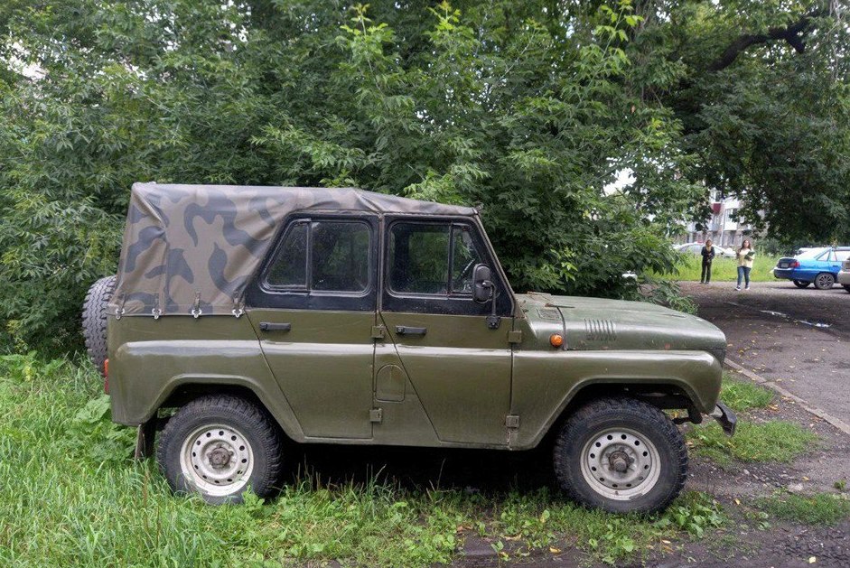 В Новокузнецке прошел рейд против автохамов: за парковку на газонах придется раскошелиться