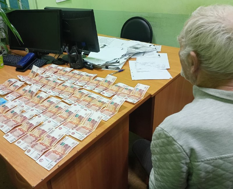 В Кемеровском округе цыган ограбил пенсионера