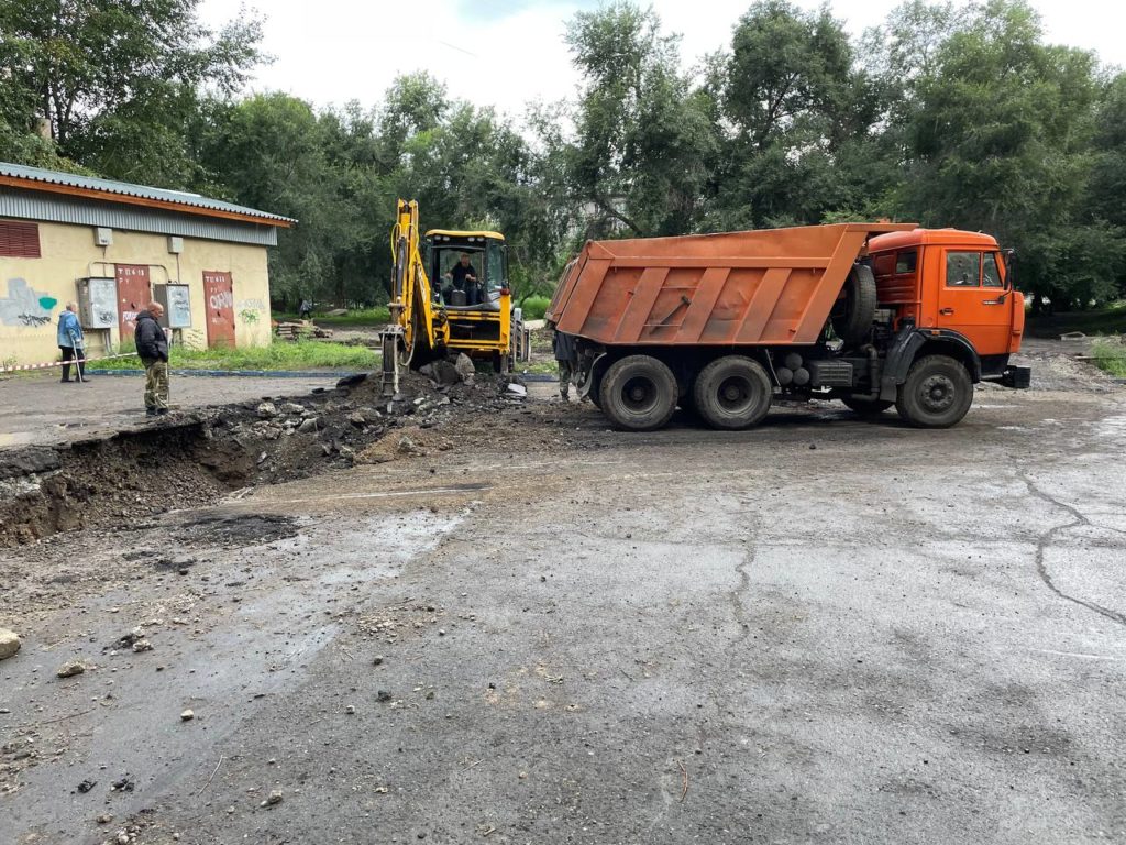 Новокузнечане высказывают беспокойство:  успеют ли энергетики к отопительному сезону доделать ремонт?