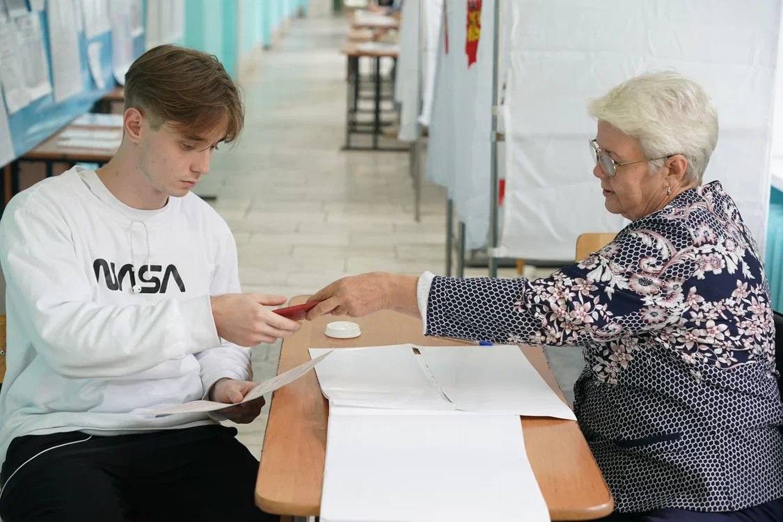 Молодежь проявляет активную гражданскую позицию: студент впервые проголосовал в Кемерове