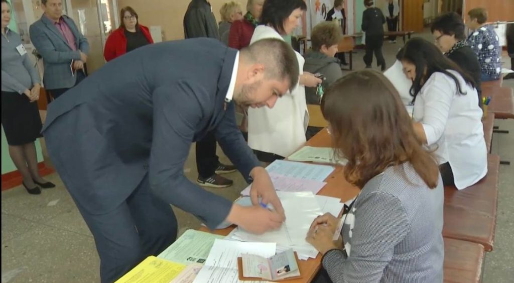 Одними из первых на выборы в Кузбассе пришли главы городов и районов