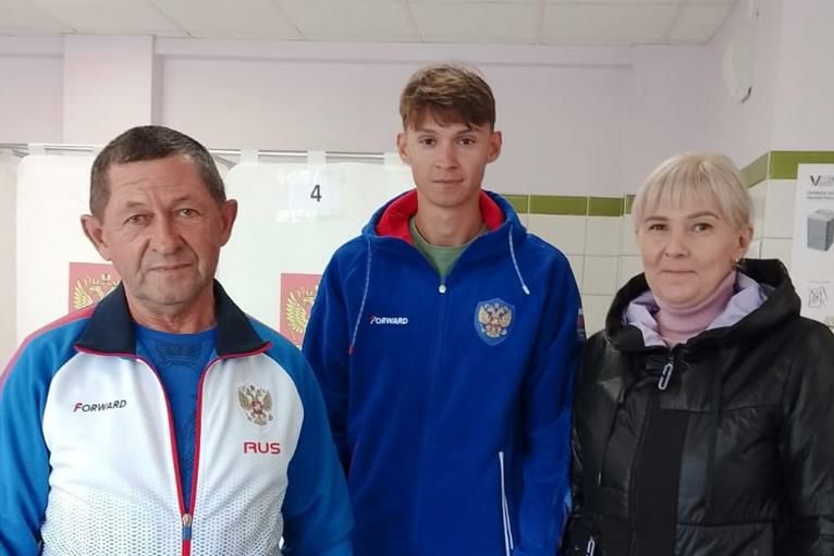 Известные кузбассовцы проголосовали на выборах