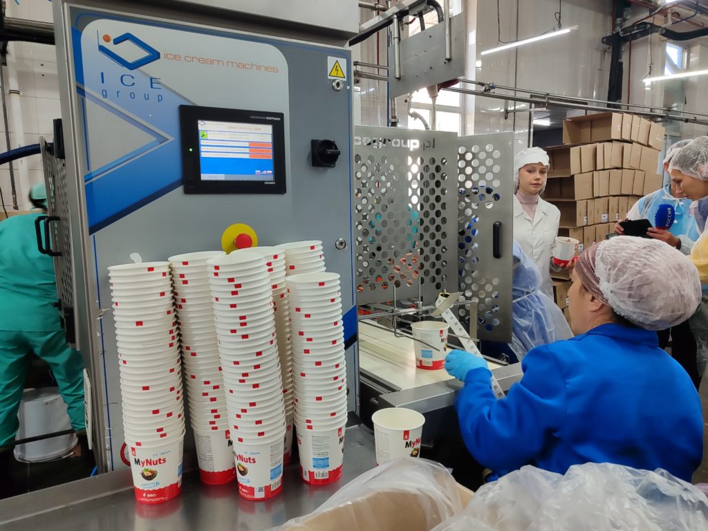 «Фабрика счастья»: где и как в Кузбассе производят мороженое
