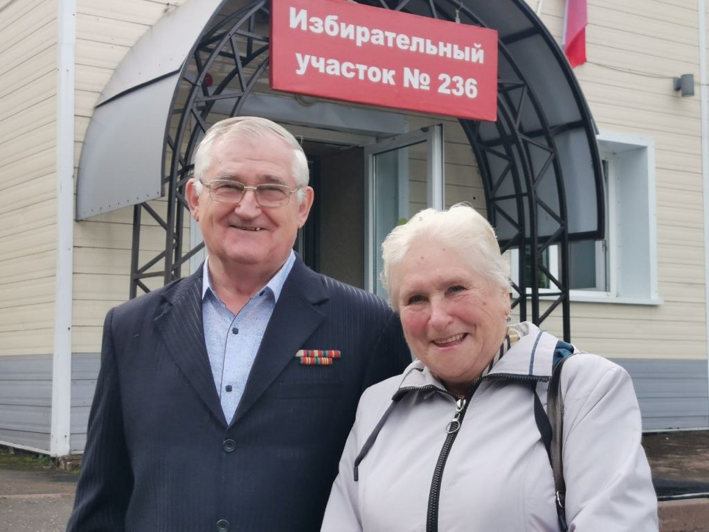 На избирательном участке в Ягуновке развернулась "Полевая почта"