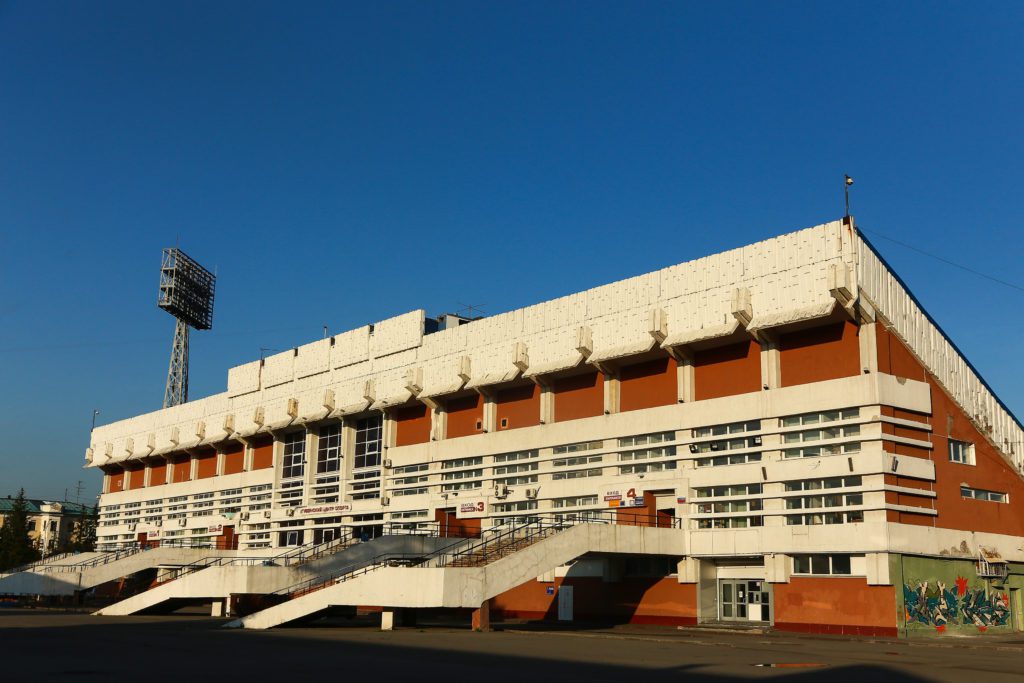 Ретроспектива: деревянный, белокаменный и красный - все образы стадиона "Химик"