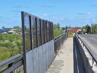 Небезопасный автомобильный мост в Тайге должны отремонтировать по решению суда