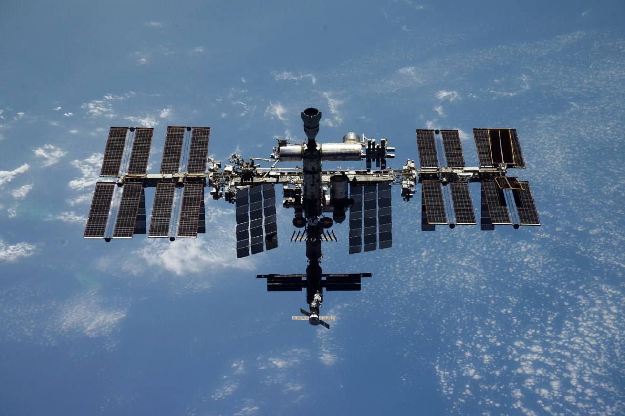 «Роскосмос» сообщил об утечке на российском модуле «Наука» на МКС