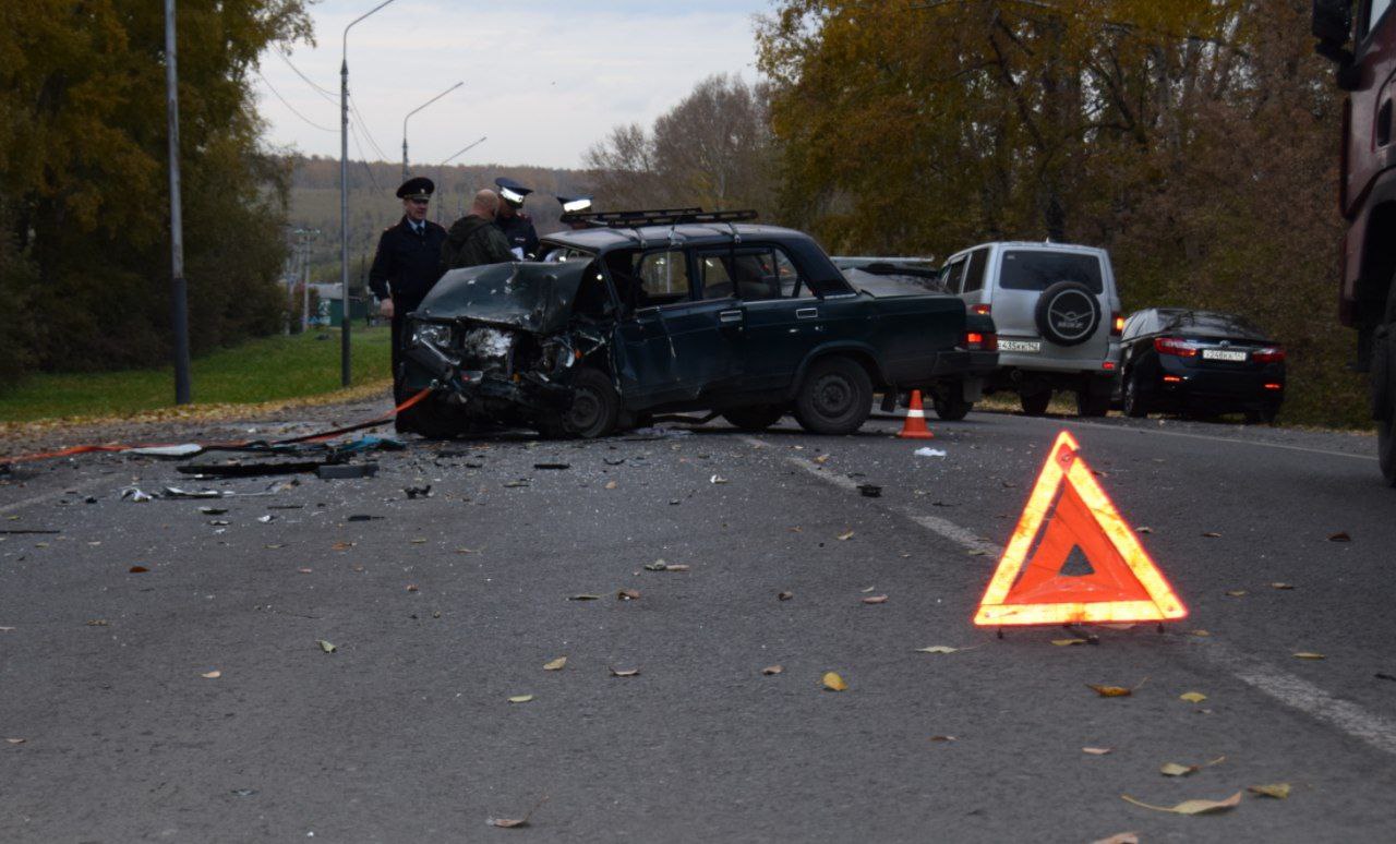 В массовом ДТП в Киселёвске погиб мужчина