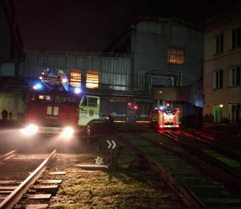 Пожар случился в кемеровском вагонном депо. Транспортная прокуратура организовала проверку