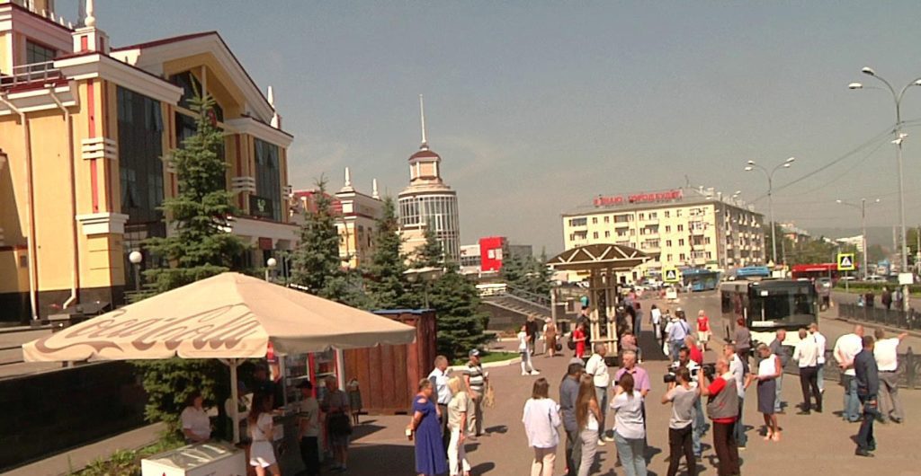 Заборы на тротуаре: новокузнечане жалуются на непонятные преграды