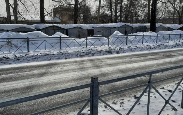 В Кемерове на Красной горке демонтируют гаражи