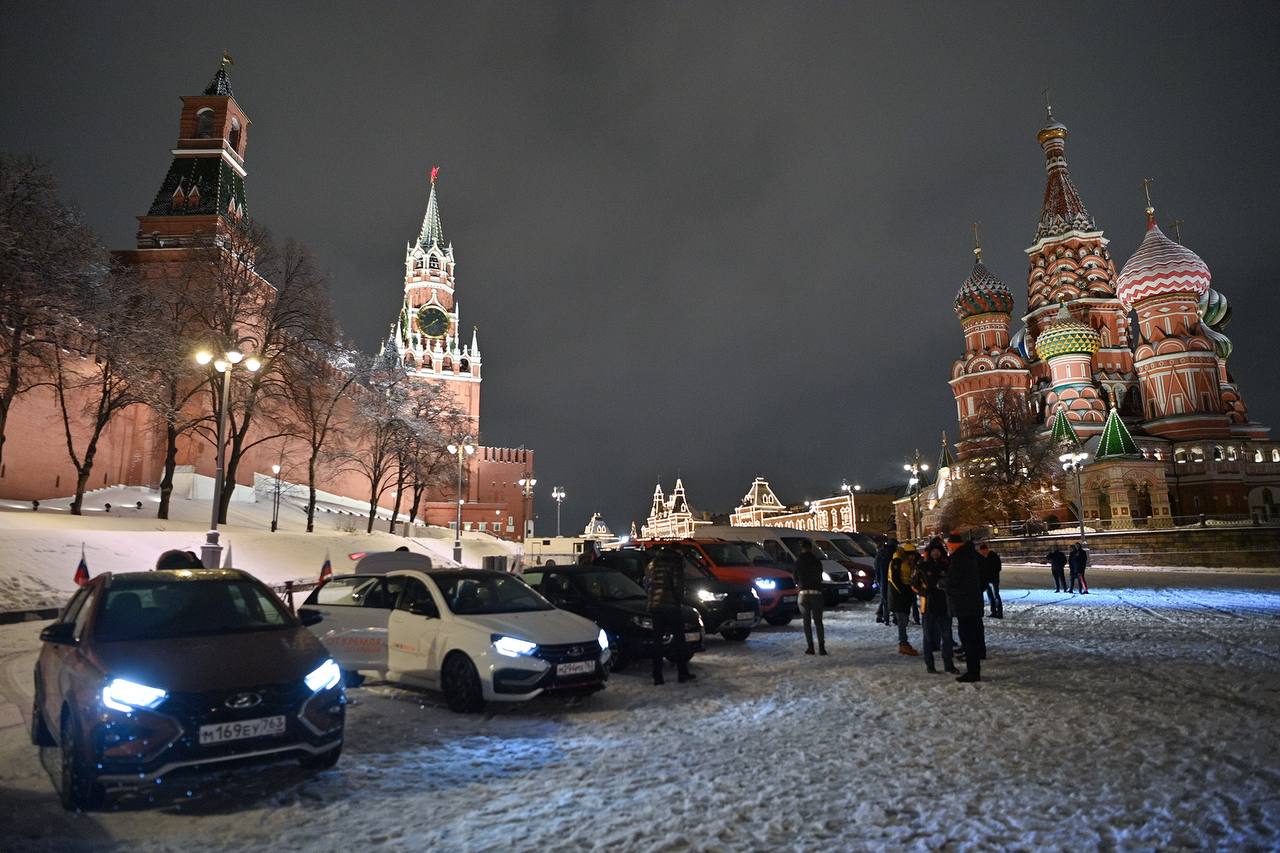 Состоялся автопробег «От Кремля до Кремля», приуроченный к открытию трассы М-12 «Восток»