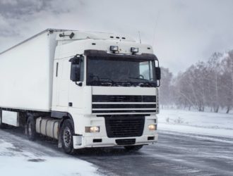 Кабмин обнулил пошлины на ввоз мяса кур на 2024 год для стабилизации цен