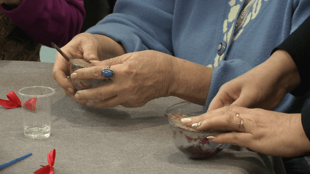 В Новокузнецке работает «Альцгеймер-кафе» для пожилых горожан