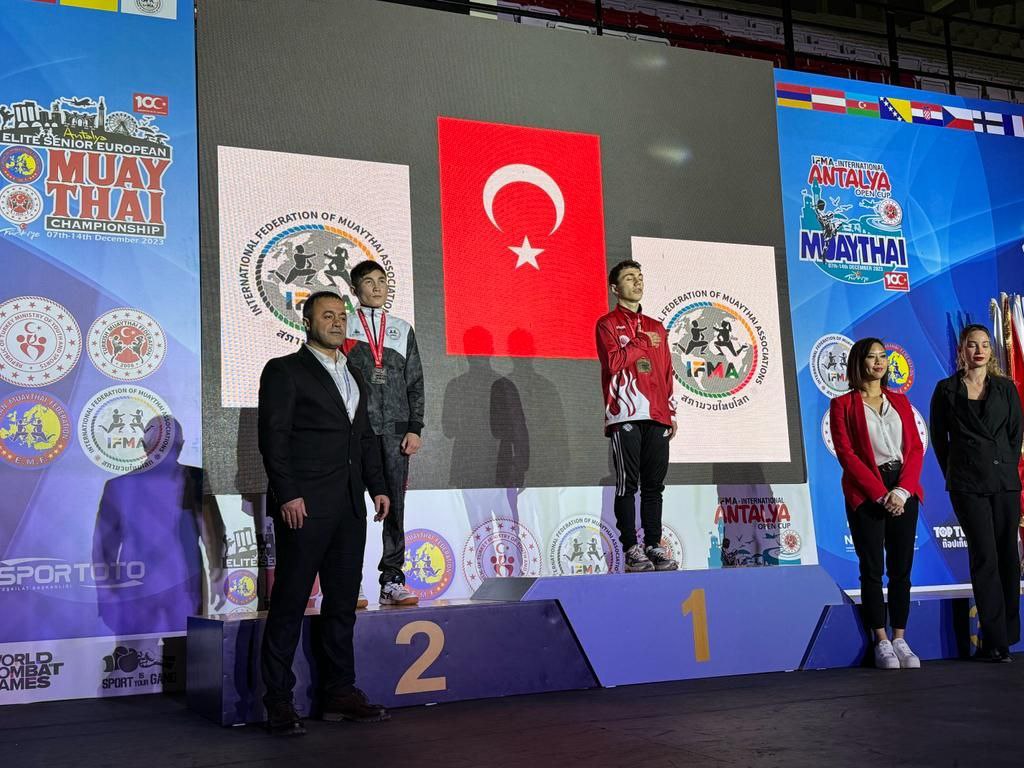 Кузбассовцы завоевали пять медалей чемпионата Европы по муайтай