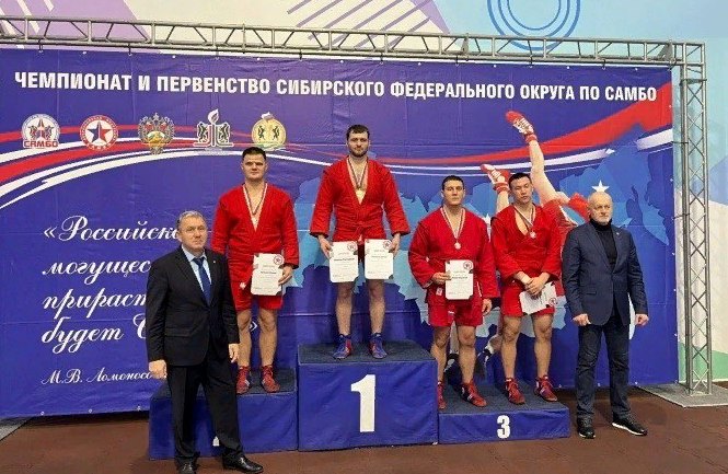 12 медалей привезли кузбасские самбисты с чемпионата и первенства СФО