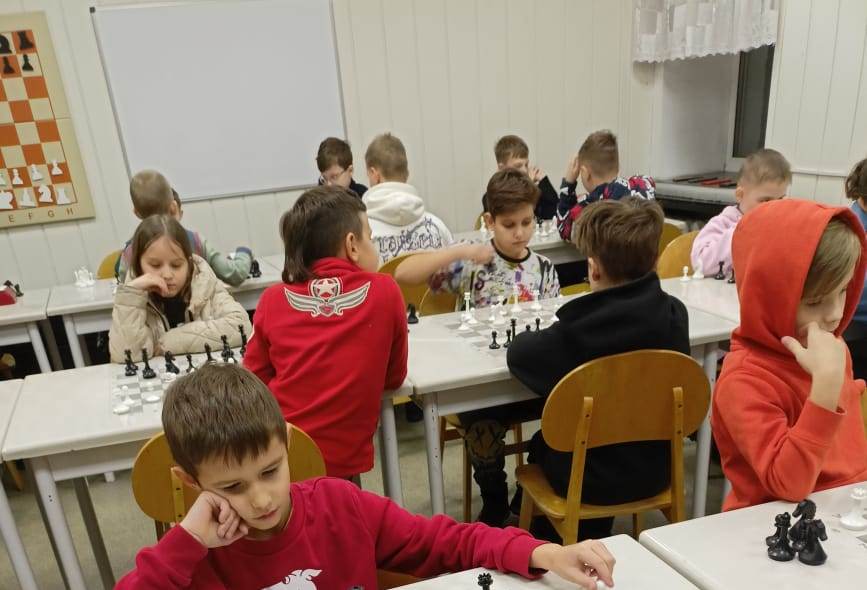 Шахматисты новокузнецкой гимназии №44 стали лучшими в городском турнире