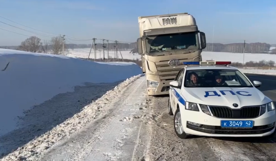 Пьяного водителя фуры задержали в Топкинском округе