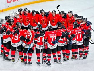 «Кузнецкие Медведи» досрочно победили в «серебряном» дивизионе